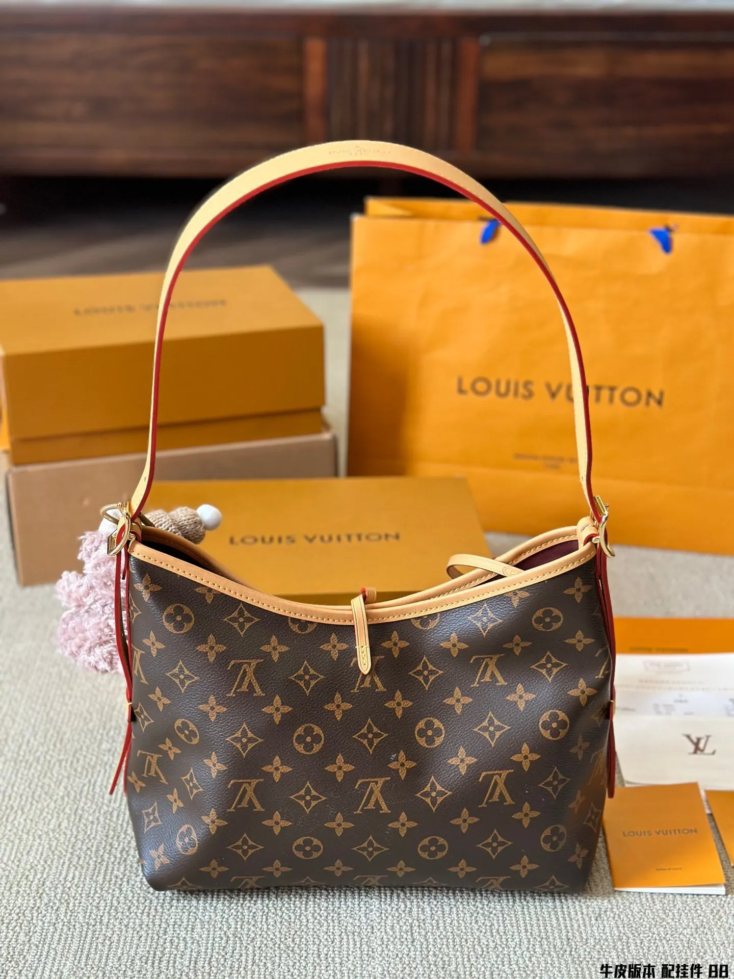 Neverfull 牛皮 斜挎包 轻便斜挎款