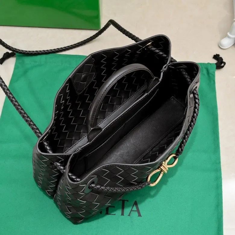 Gold Crossbody Bag Lightweight