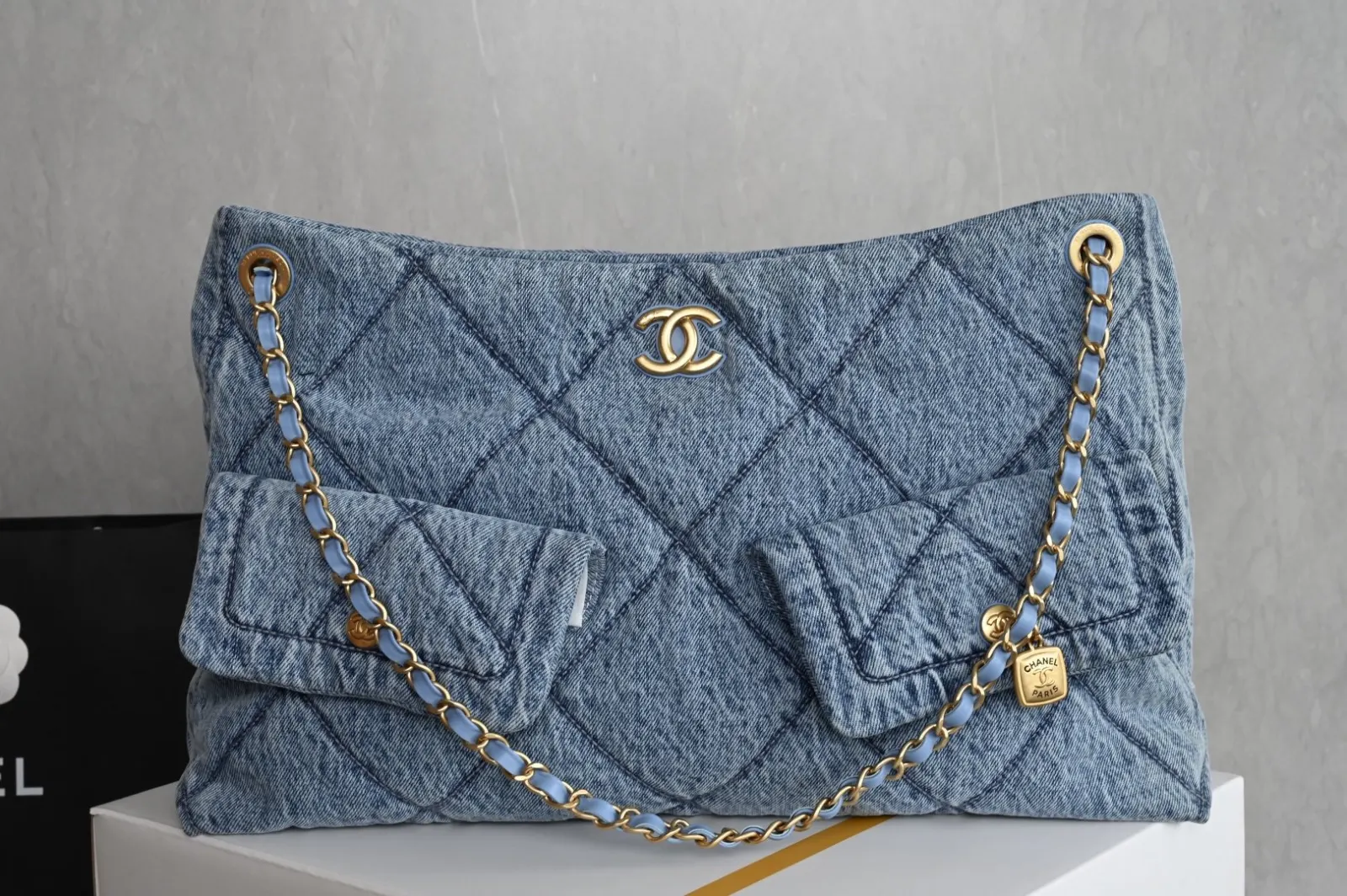 CHANEL 牛仔布Hobo腋下包 單肩背