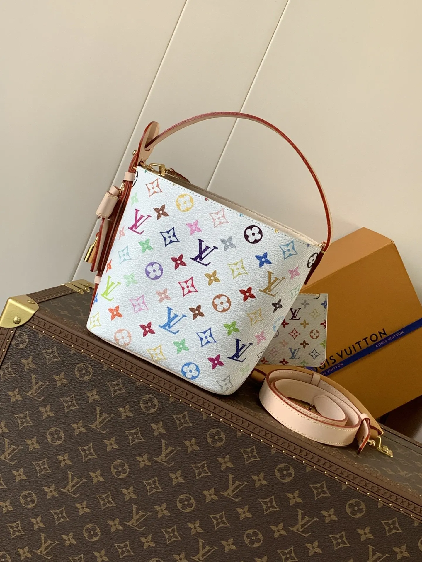 LV 老花 牛皮 收納包 旅行收納款