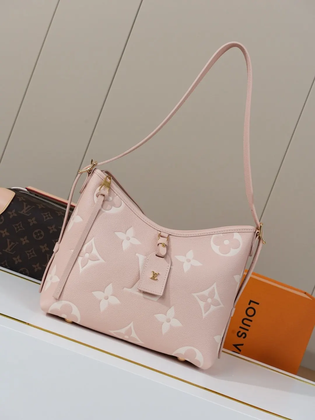 LV CarryAll 牛皮 收纳包 旅行收纳款