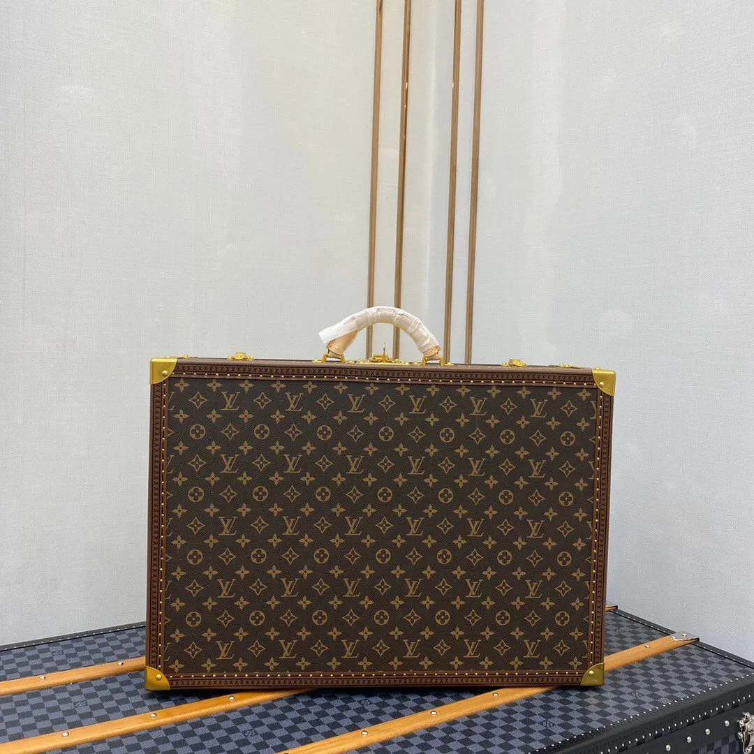 LV 金色 帆布 BISTEN 硬箱 借鉴了 Alzer行李箱的 旅行拉杆款 輕便出行款