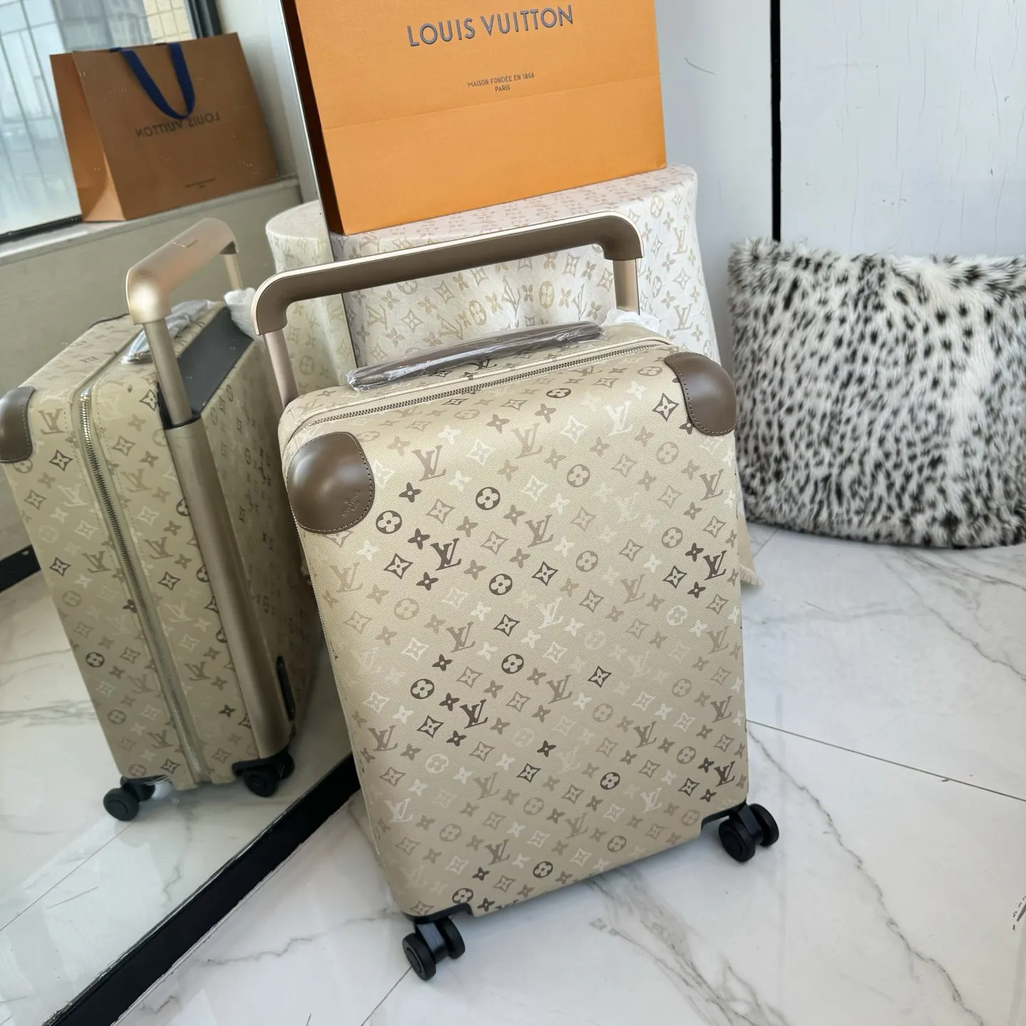 Louis Vuitton Monogram Suitcase Travel Lightweight