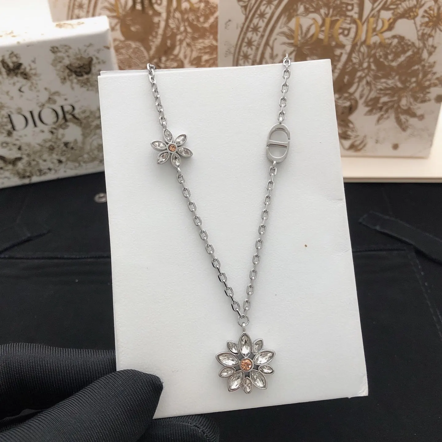 Dior 项链 精致锁骨链