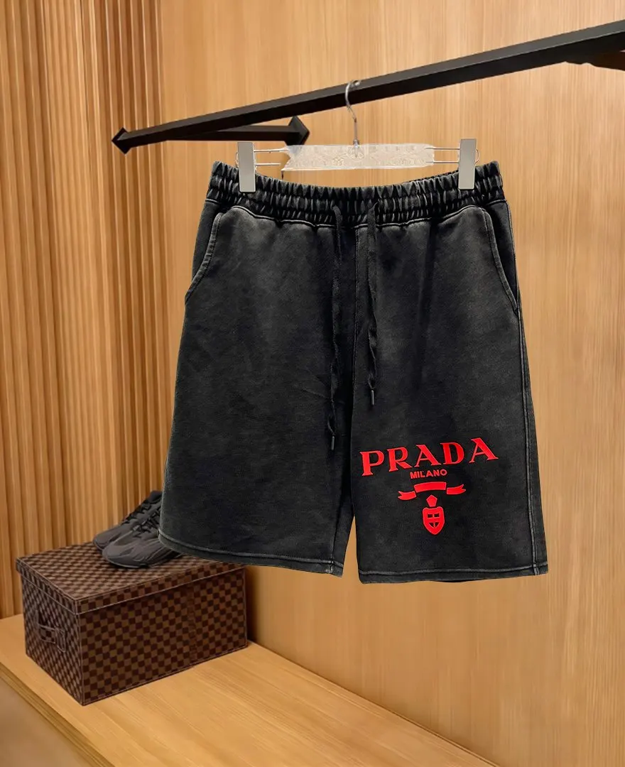 PRADA 短褲 休閒寬鬆款