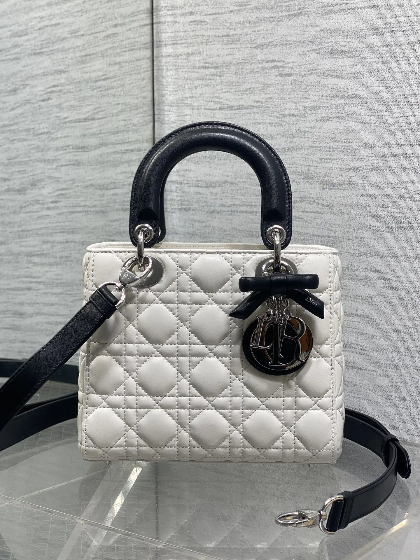 Dior Lady Dior 黑色羊皮手提斜背包 蝴蝶结款