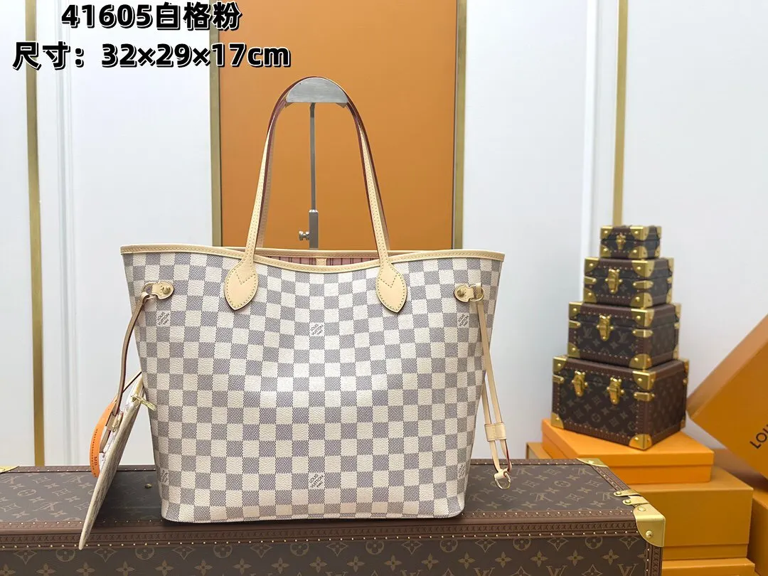 LV Neverfull 老花 帆布 手拿包 精致手拿款