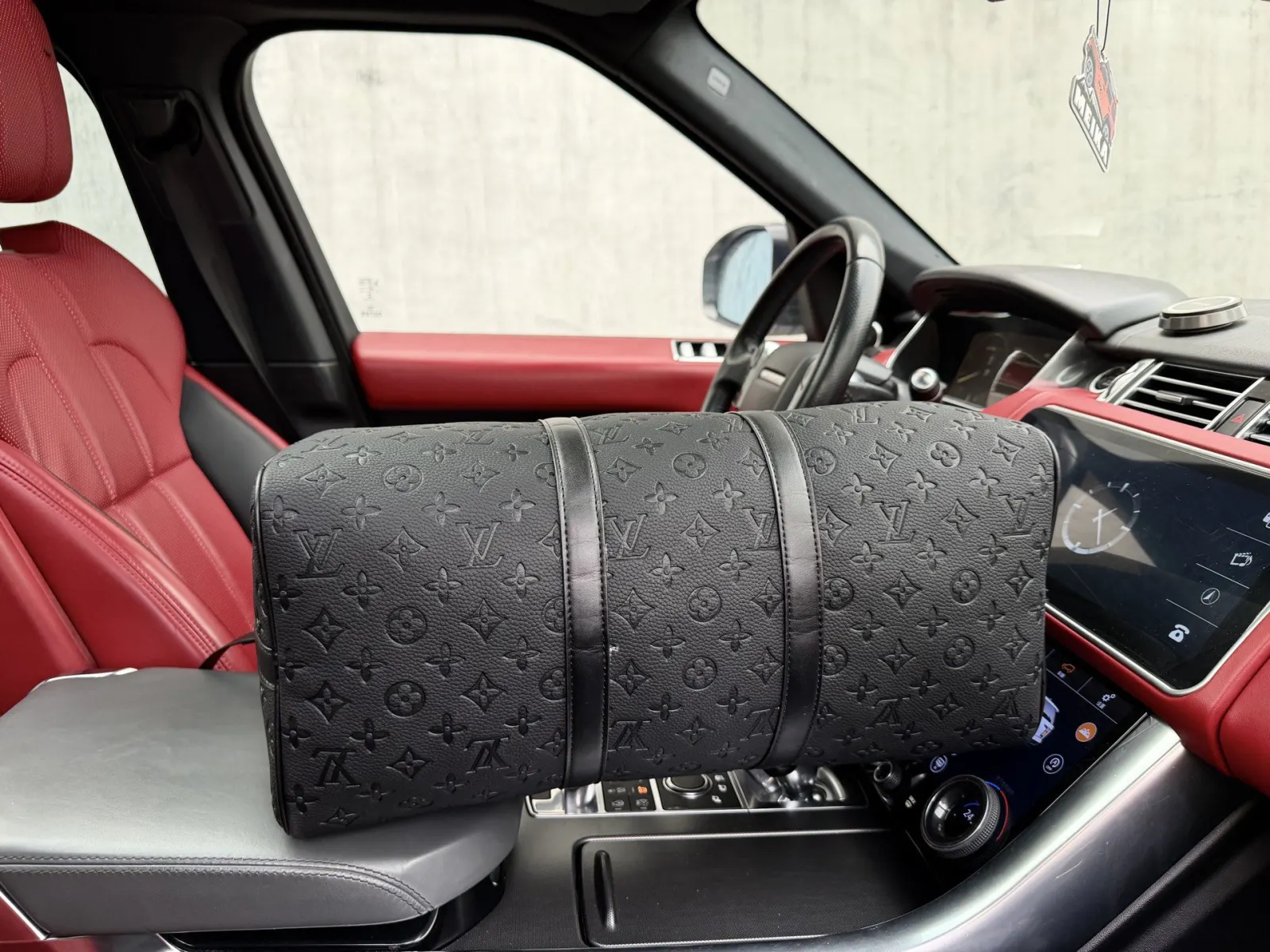 Louis Vuitton Black Fashion Item Travel Leather Image 9 Louis Vuitton Black Fashion Item Travel Leather Image 9