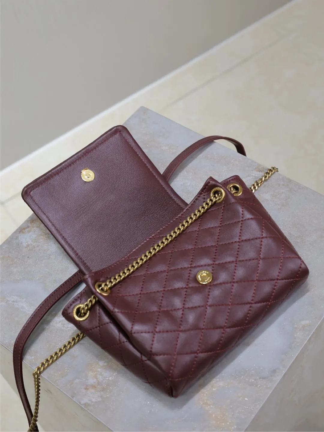 Gold Hobo Shoulder Bag Vintage Image 9 Gold Hobo Shoulder Bag Vintage Image 9