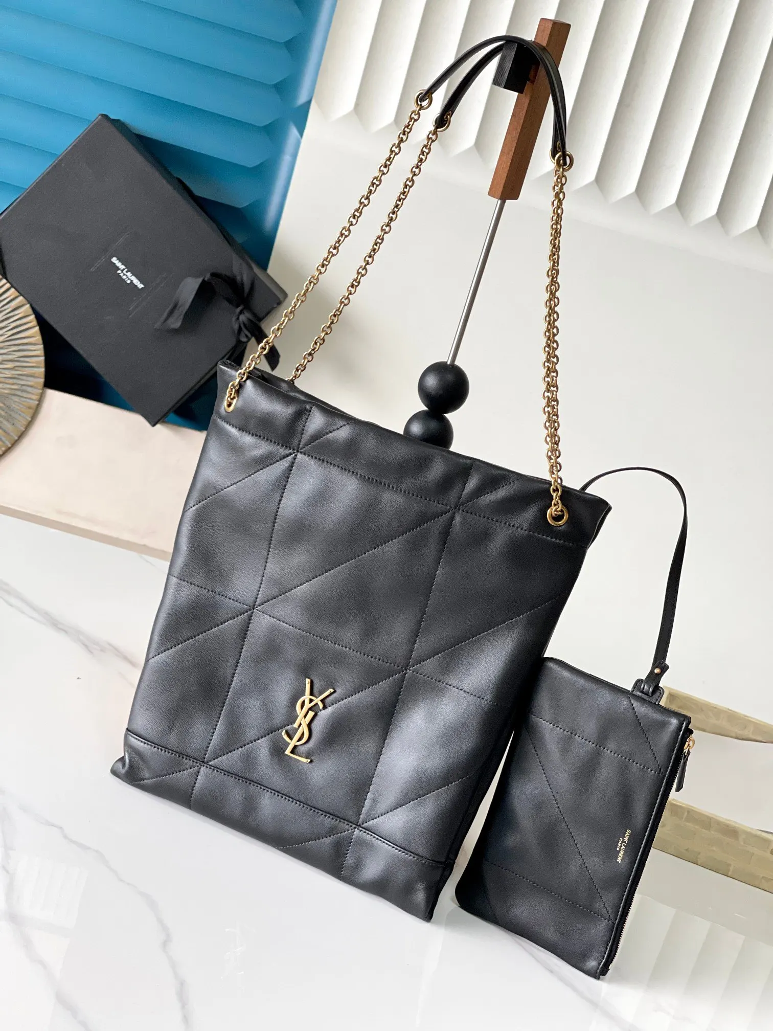 YSL 羊皮 Pochon 垃圾袋 该尺寸不 鏈條包 精致鏈條款