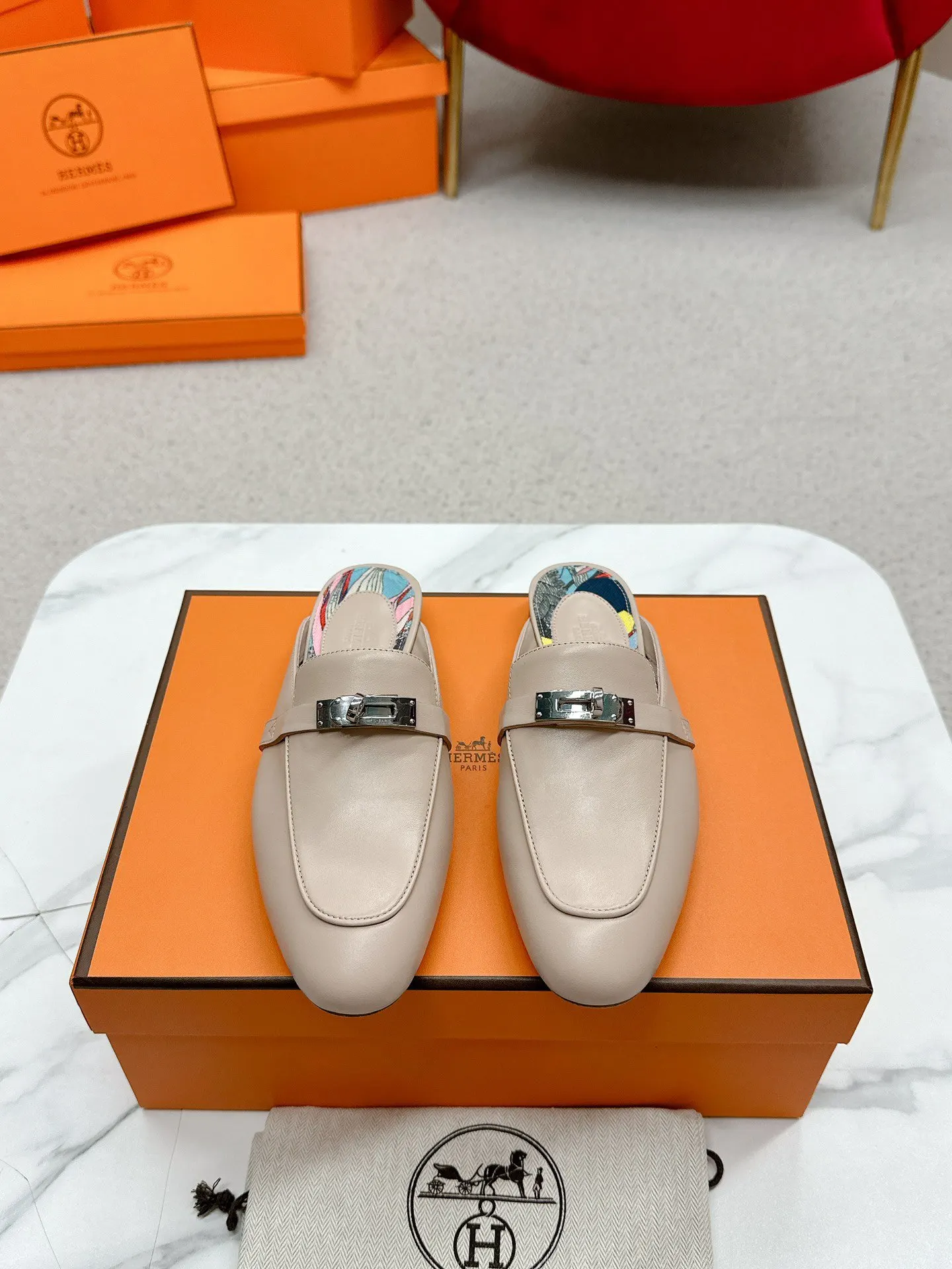 Hermes 小牛皮 拖鞋 舒適百搭款