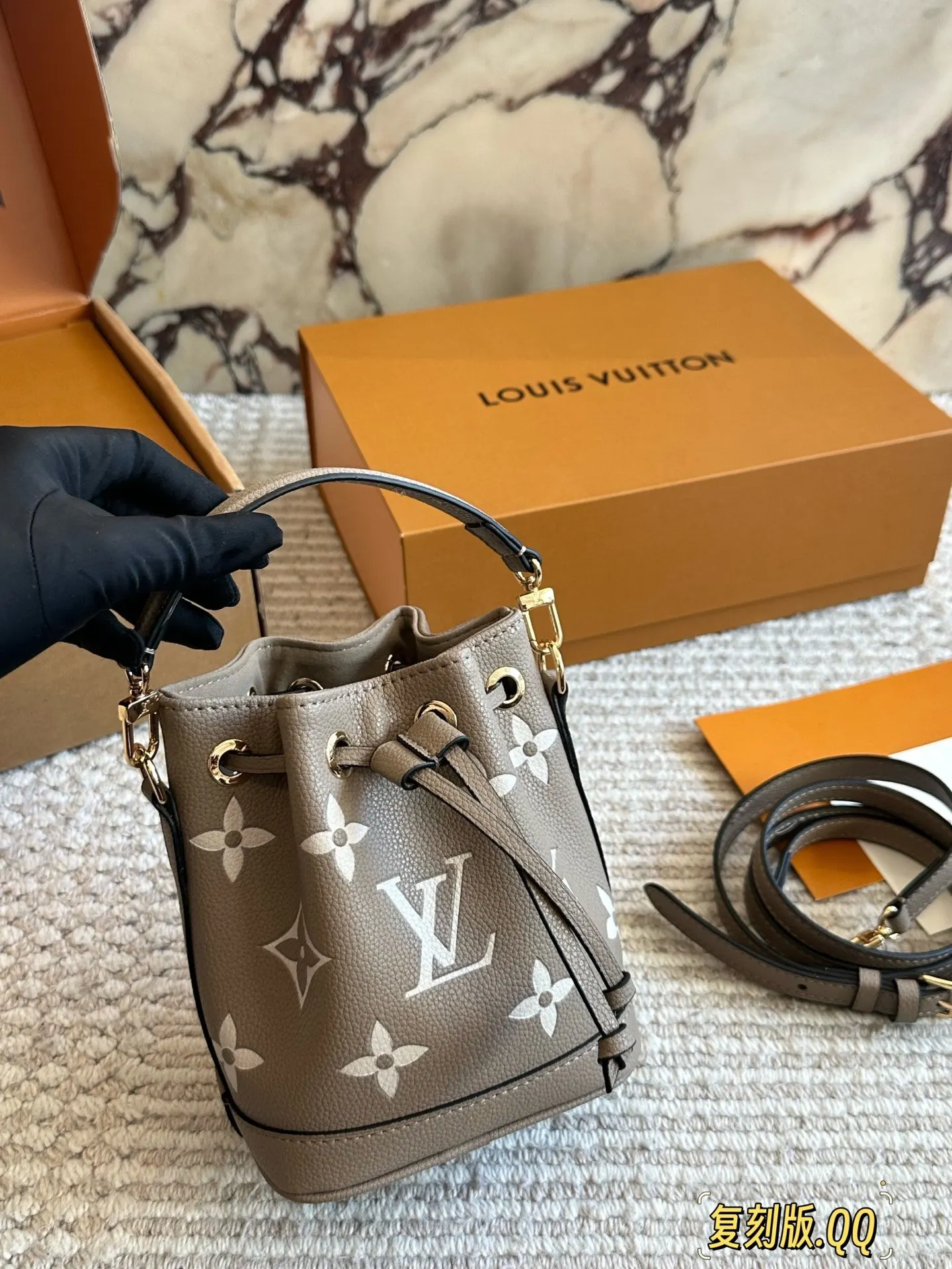 Louis Vuitton Monogram Bucket Bag Casual
