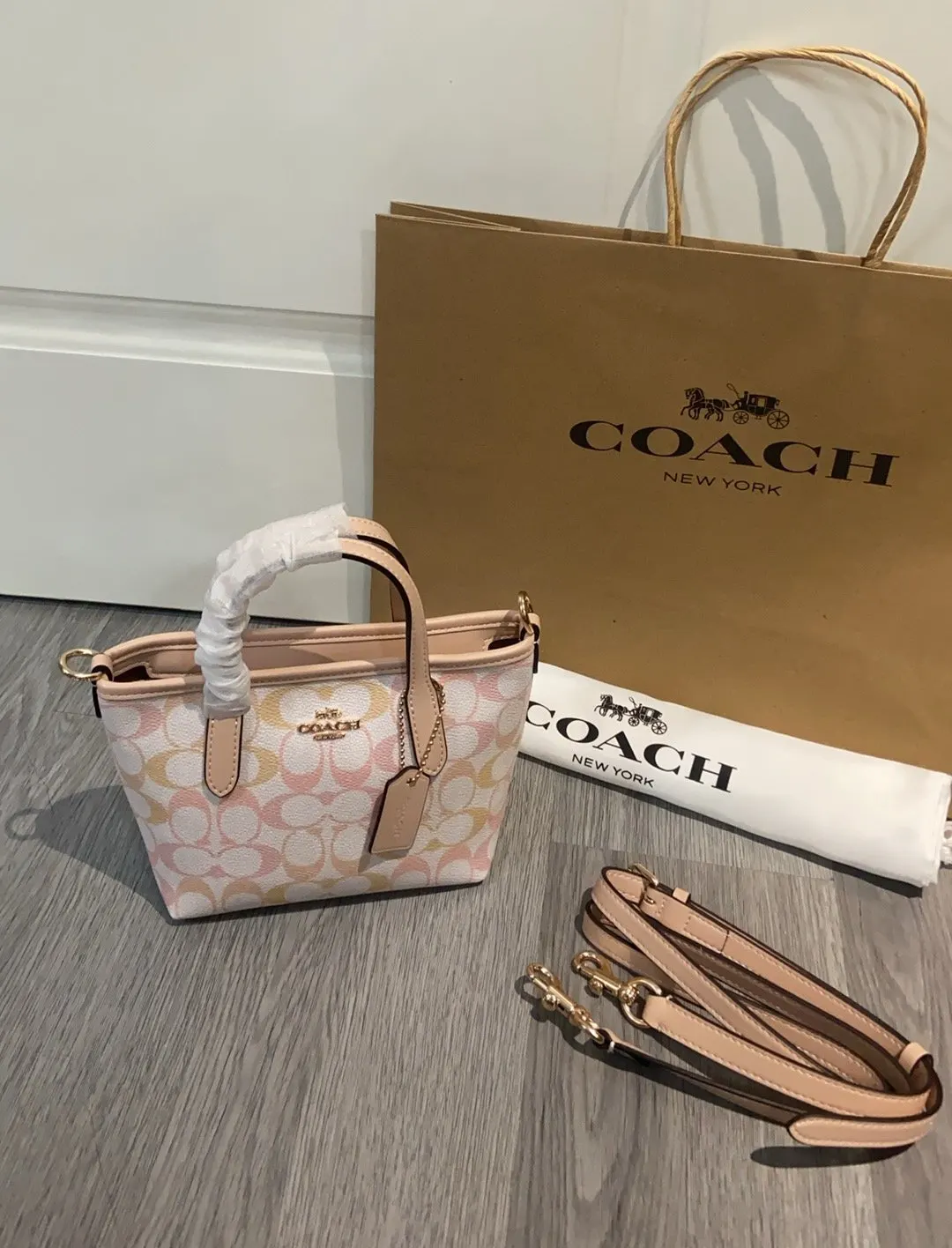 Coach City 15 手提包 精選款