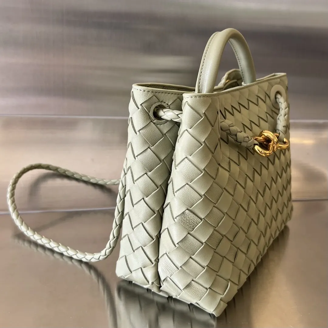 Bottega Veneta 金色 羊皮 斜挎包 轻便斜挎款