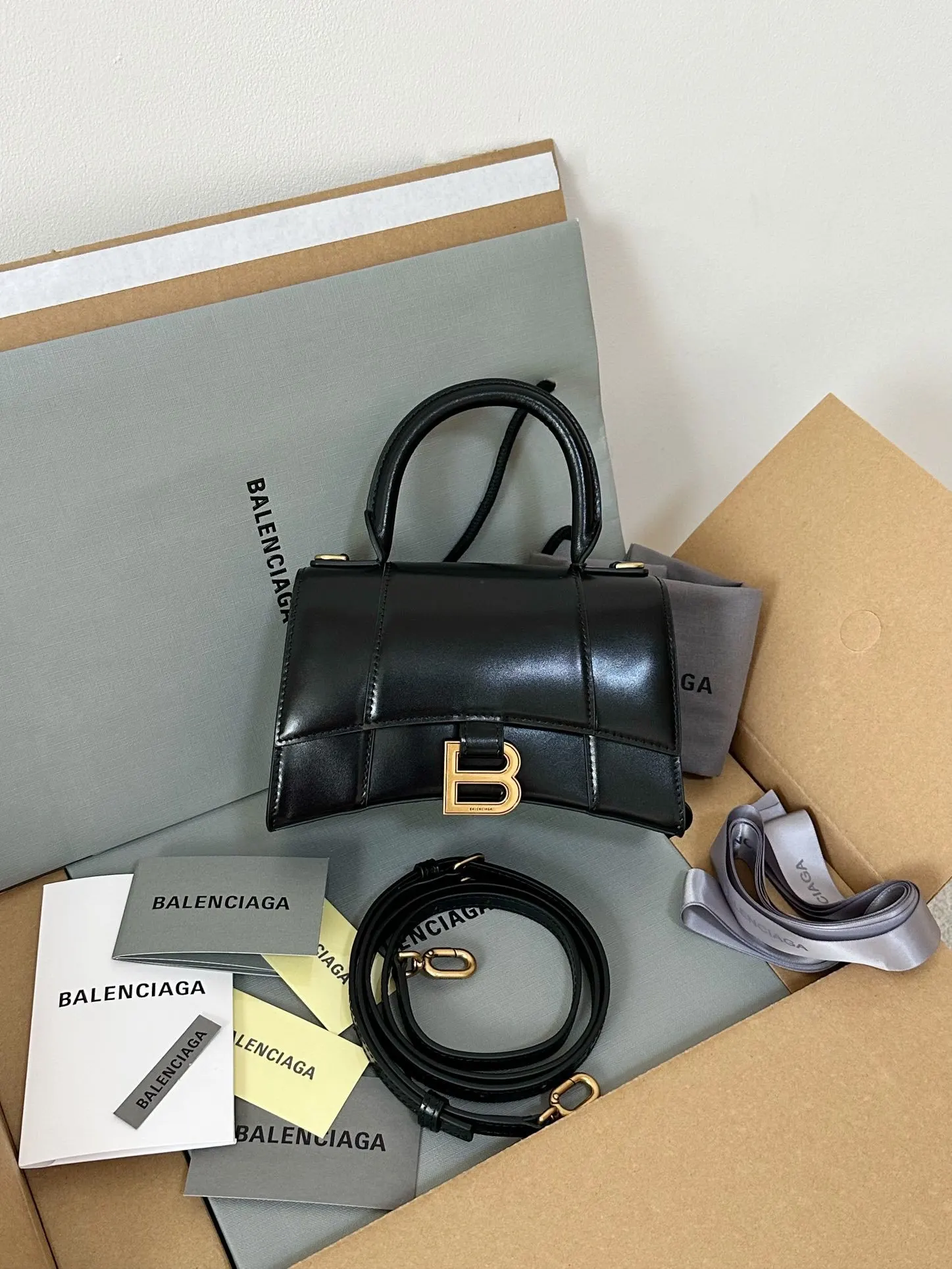 Balenciaga Top Handle Bag Classic