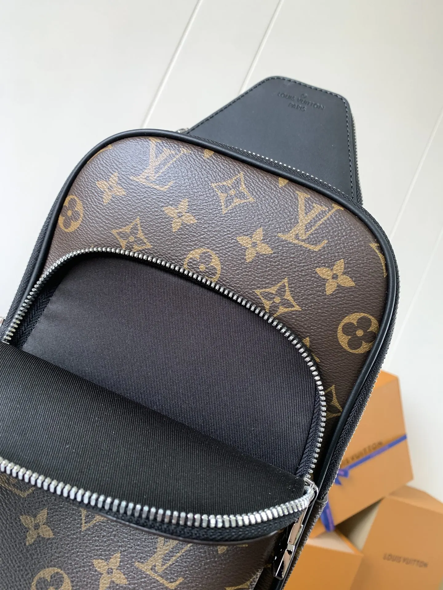 Louis Vuitton Monogram Shoulder Bag Leather Image 9 Louis Vuitton Monogram Shoulder Bag Leather Image 9