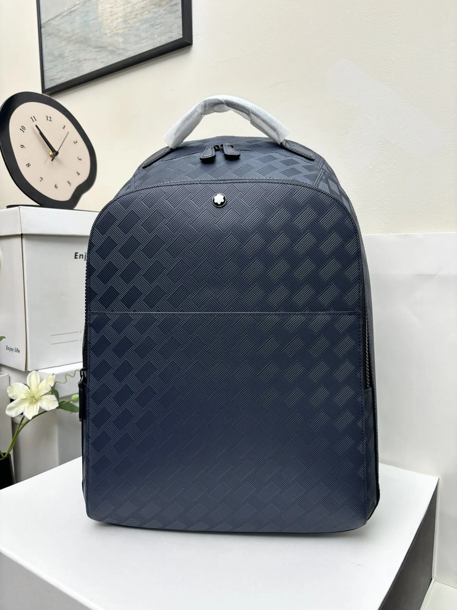 牛皮 MONTBLANC全新万宝龙风尚 系列雙肩背包 雙肩包 实用雙肩款