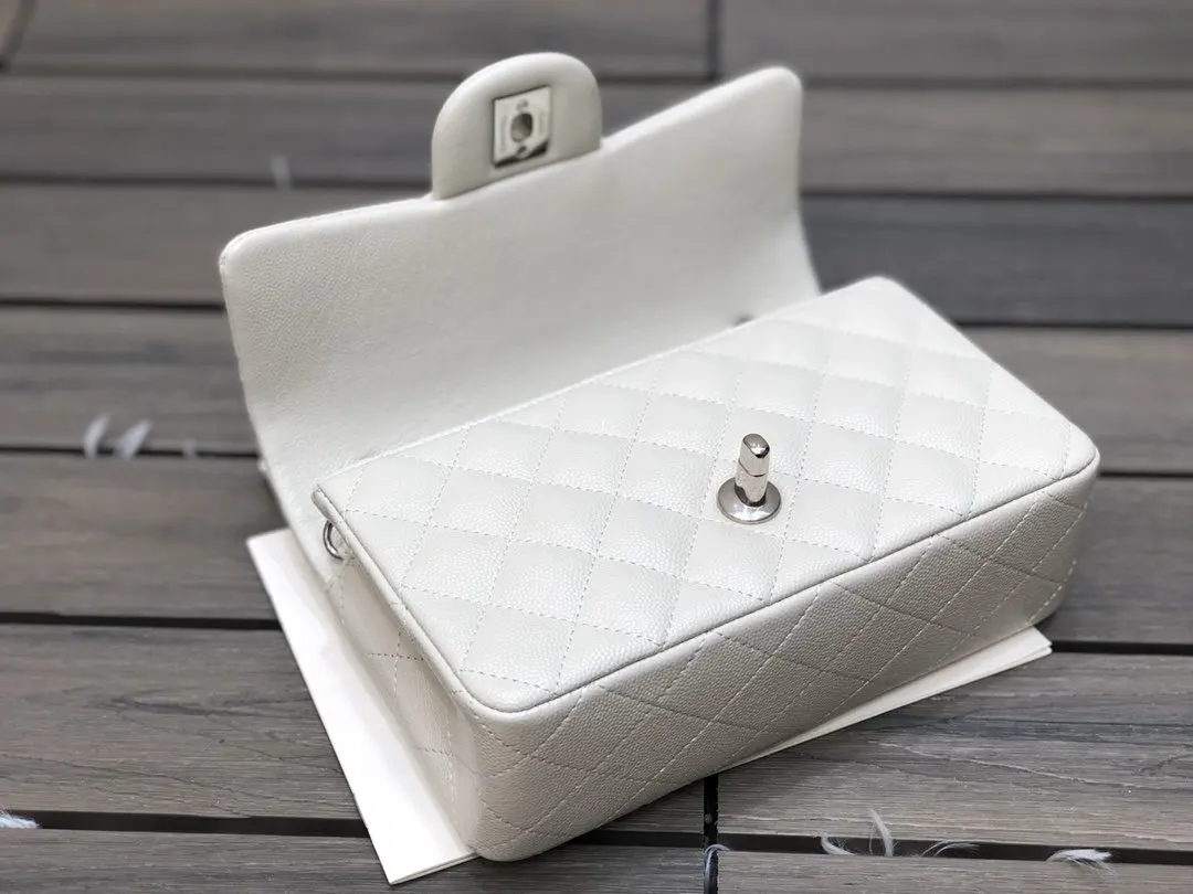 Crossbody Bag Lightweight Classic Leather