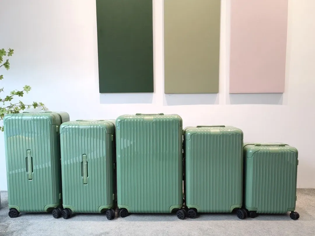 黑色 白色 新版升级 RIMOWA日默瓦 Trunk 行李箱 旅行拉杆款 輕便出行款