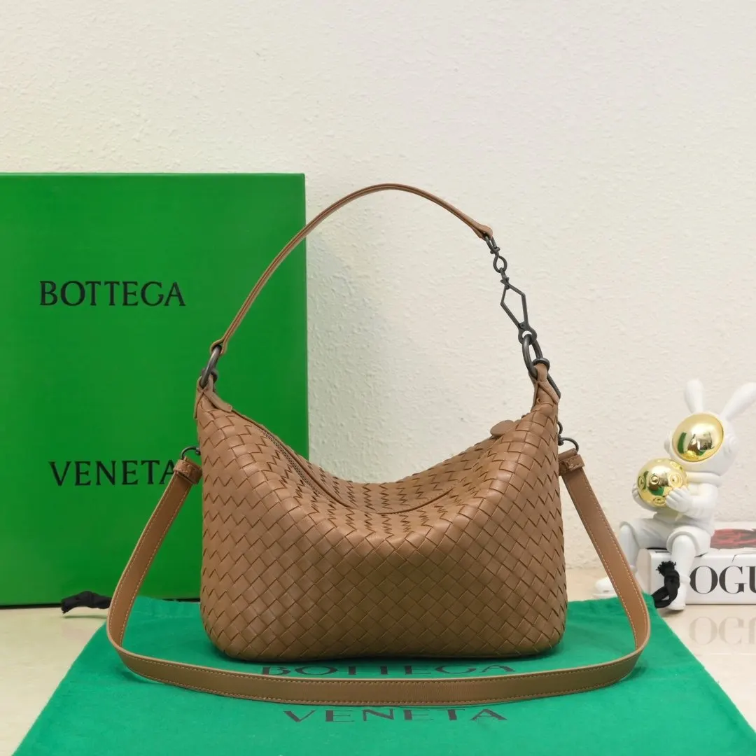 Bottega Veneta 羊皮 斜挎包 轻便斜挎款