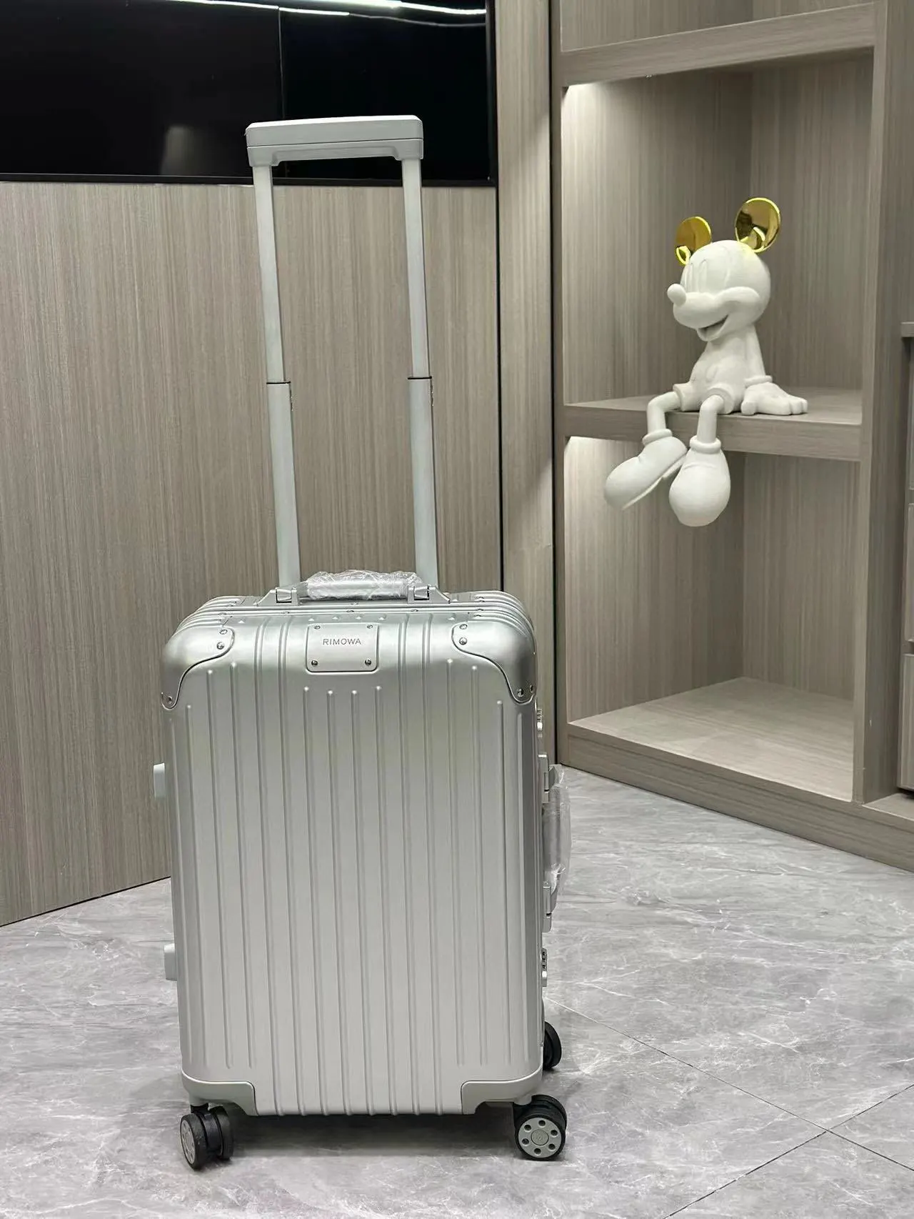 黑色 银色 Tsa国际海关锁通网国际畅通无阻 行李箱 旅行拉杆款 轻便出行款