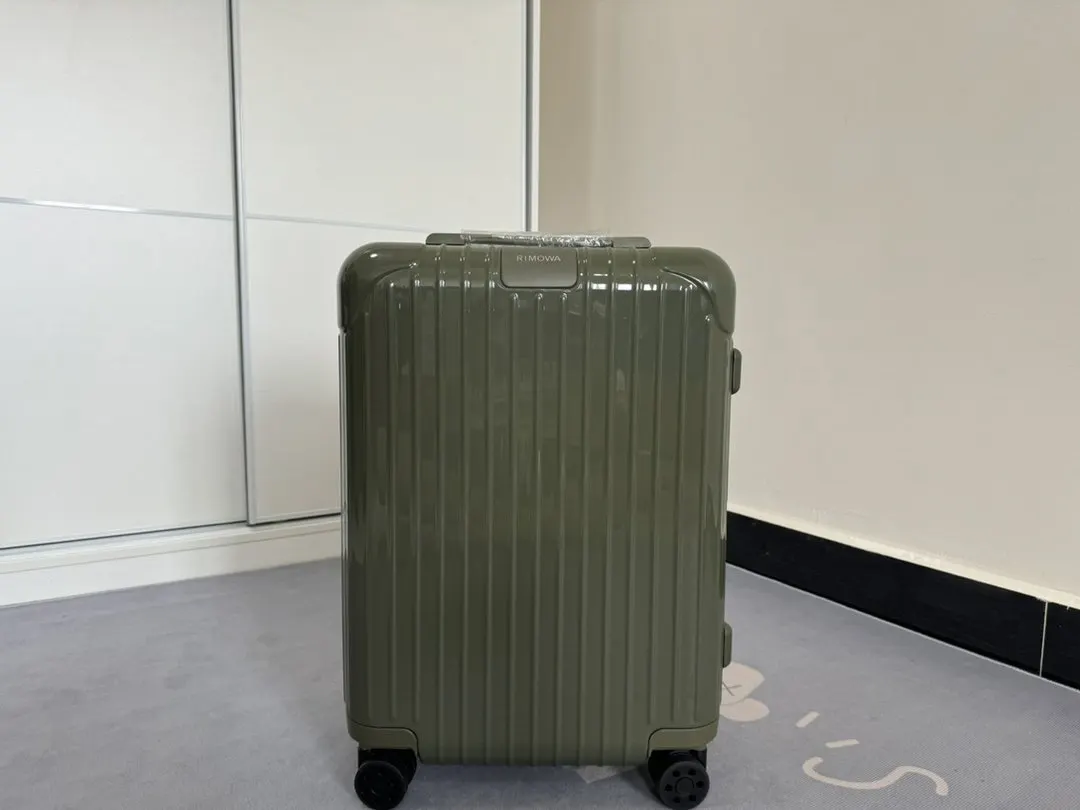黑色 白色 日默瓦rimowa拉杆箱行李箱登机箱旅行箱方胖子運動 旅行拉杆款 輕便出行款