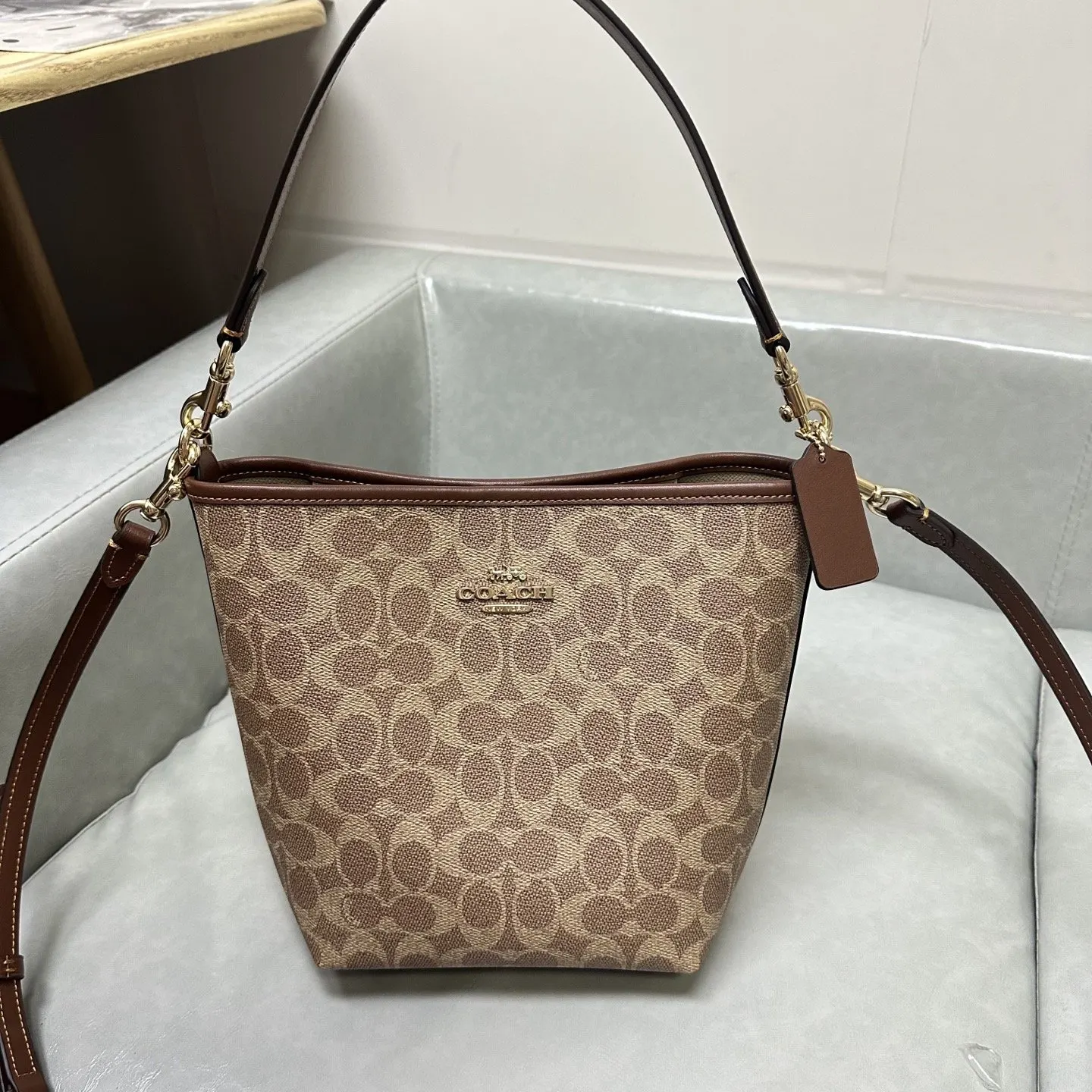 Hobo Shoulder Bag Vintage