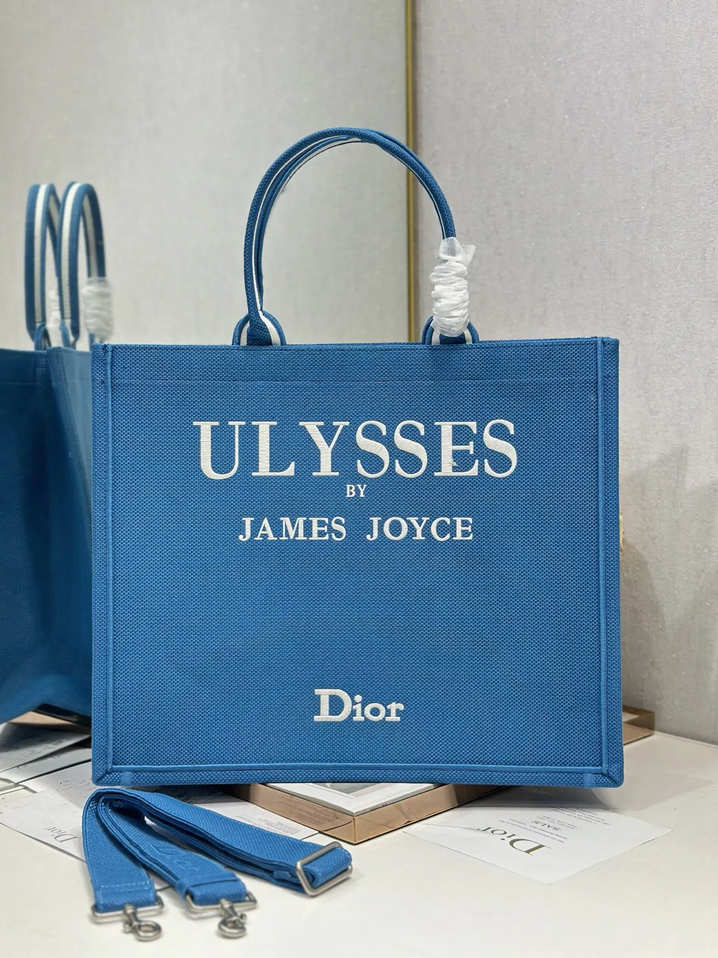 Book Tote 帆布 托特包 大容量托特款