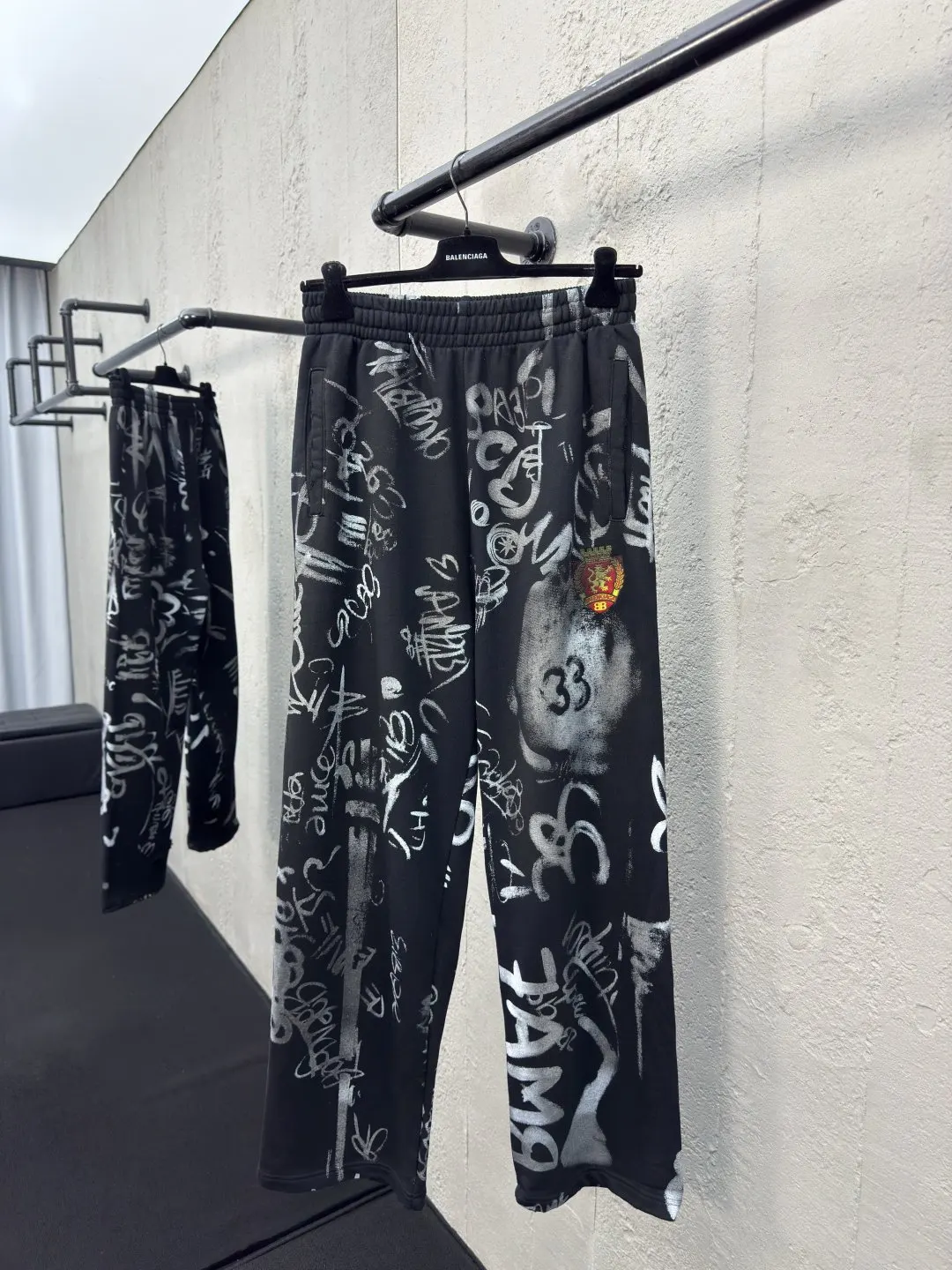 Balenciaga 黑色 Logo 休閒裤 街頭休閒款