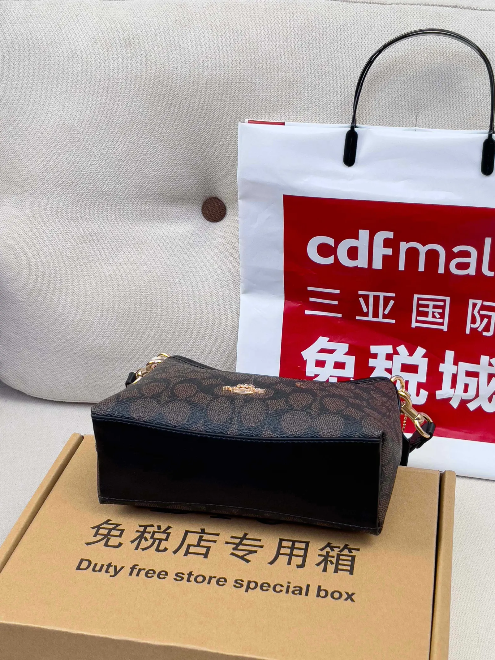Coach 老花 牛皮 图片 Mini 迷你流浪包 单 斜背包 輕便斜挎款