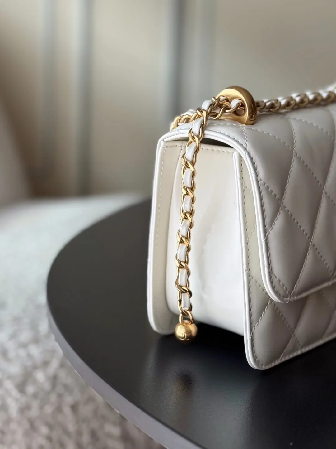 White Hobo Shoulder Bag Vintage