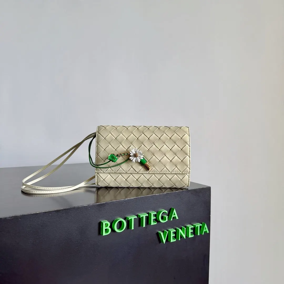 Bottega Veneta 皮革 手拿包 精致手拿款