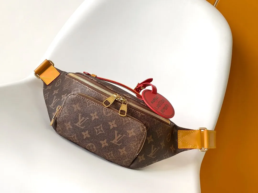LV 牛皮 本款 Rush 腰包以 Mo休闲腰包款