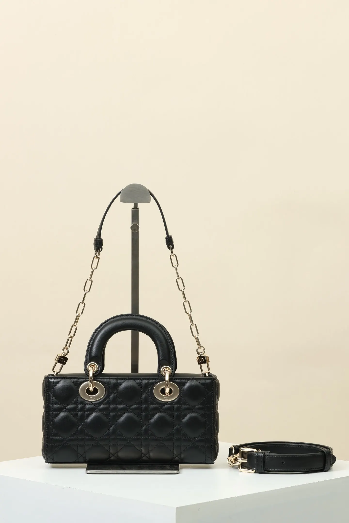 Black Gold Hobo Shoulder Bag Vintage