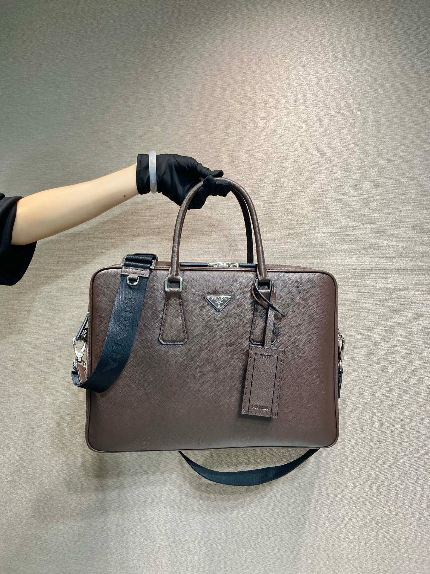 PRADA Re-Nylon尼龍 Saffiano十字纹牛皮 公文包 商務通勤款