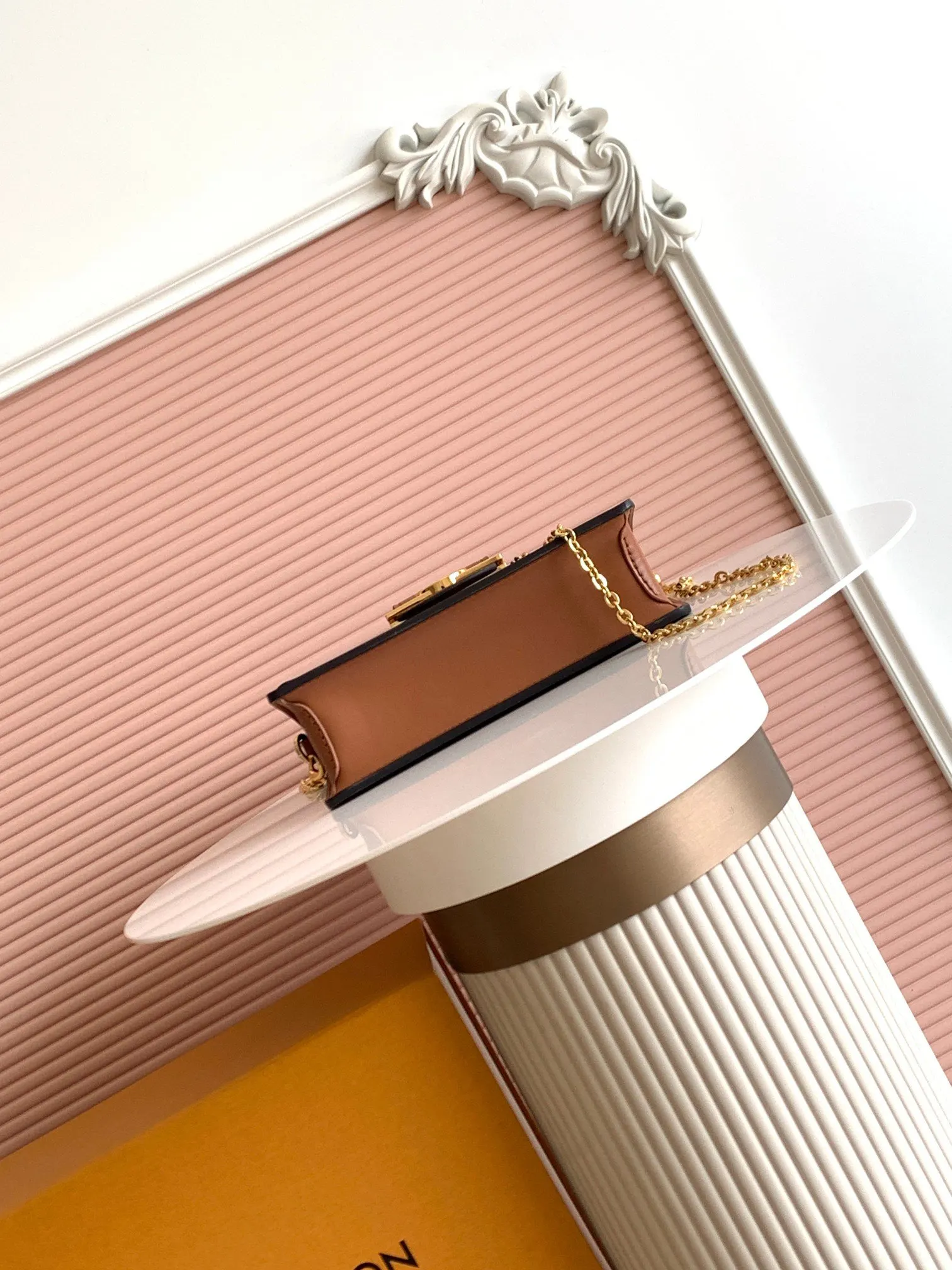 Louis Vuitton Chain Bag Leather
