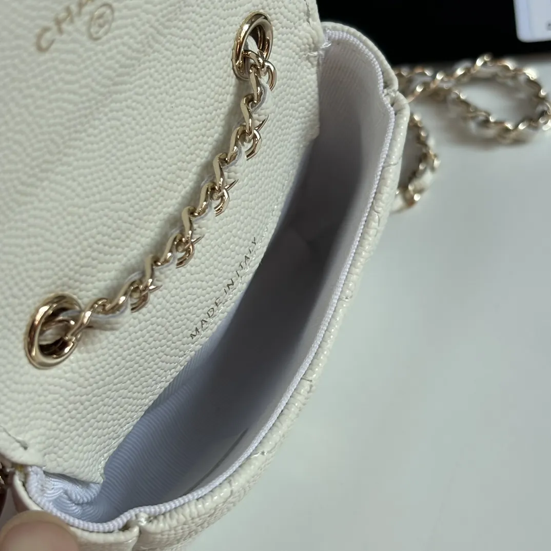 CHANEL 白色牛皮迷你链条包 礼盒款