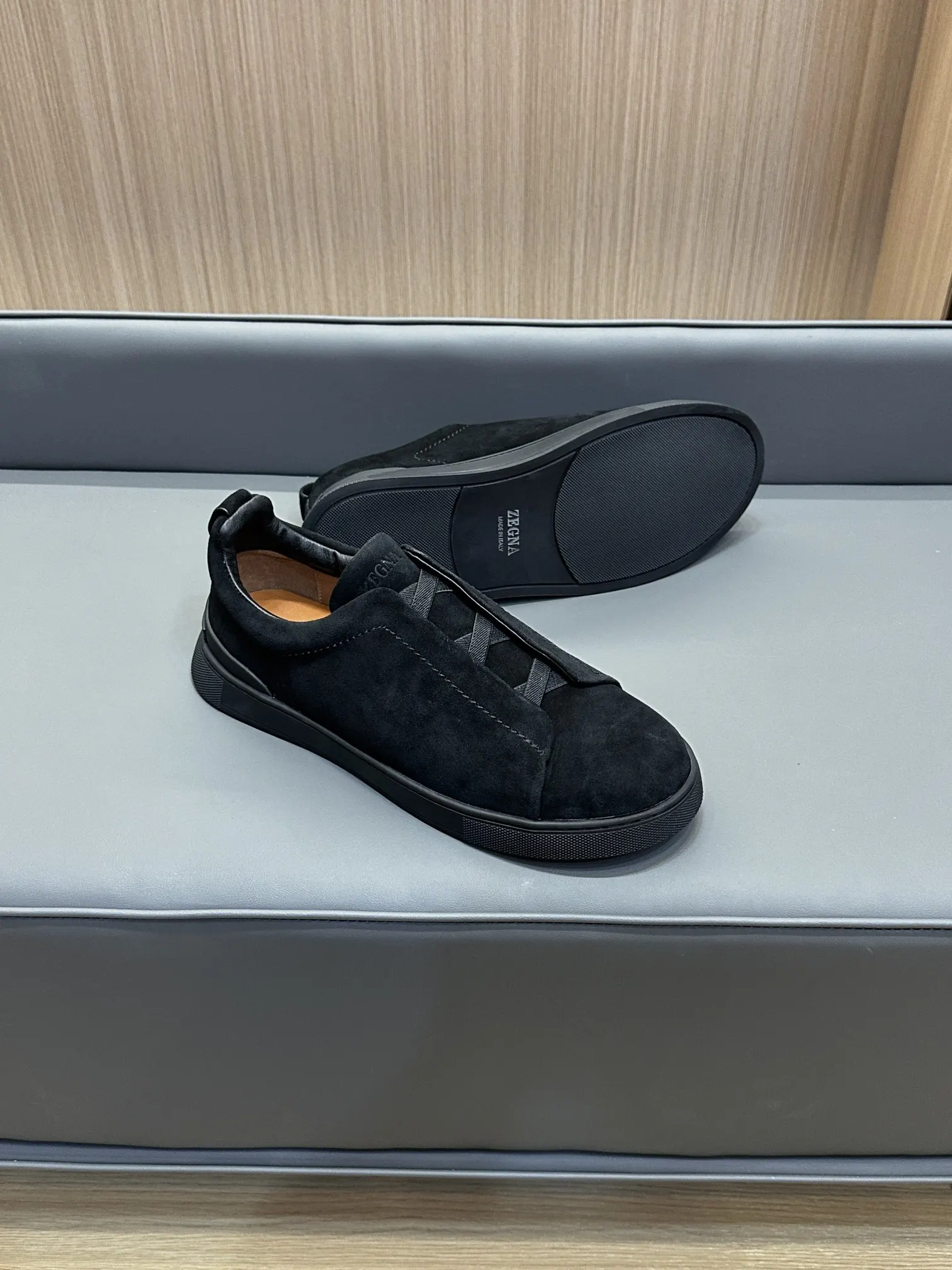 Triple S Casual Versatile Image 9 Triple S Casual Versatile Image 9