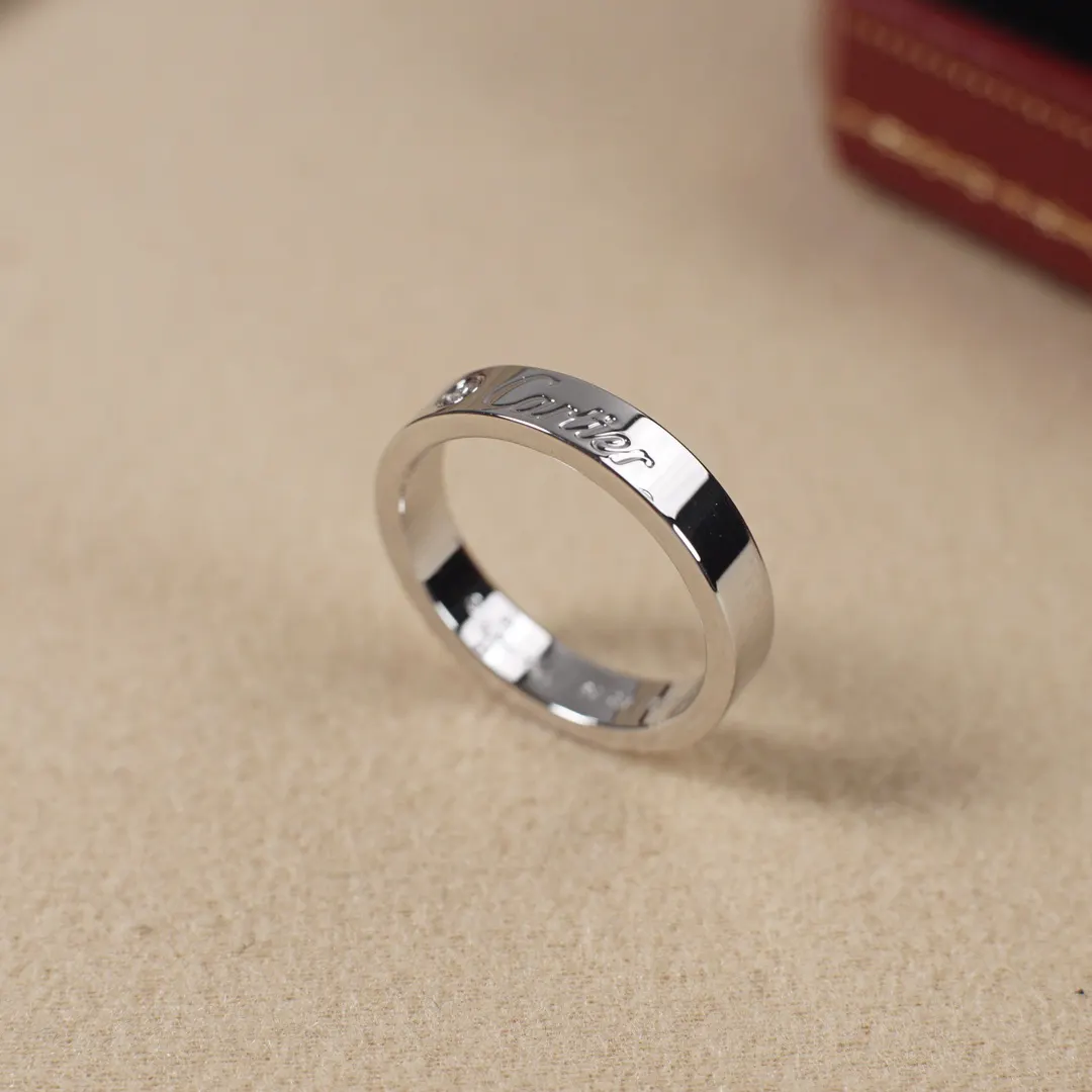Cartier 戒指 优雅指环款