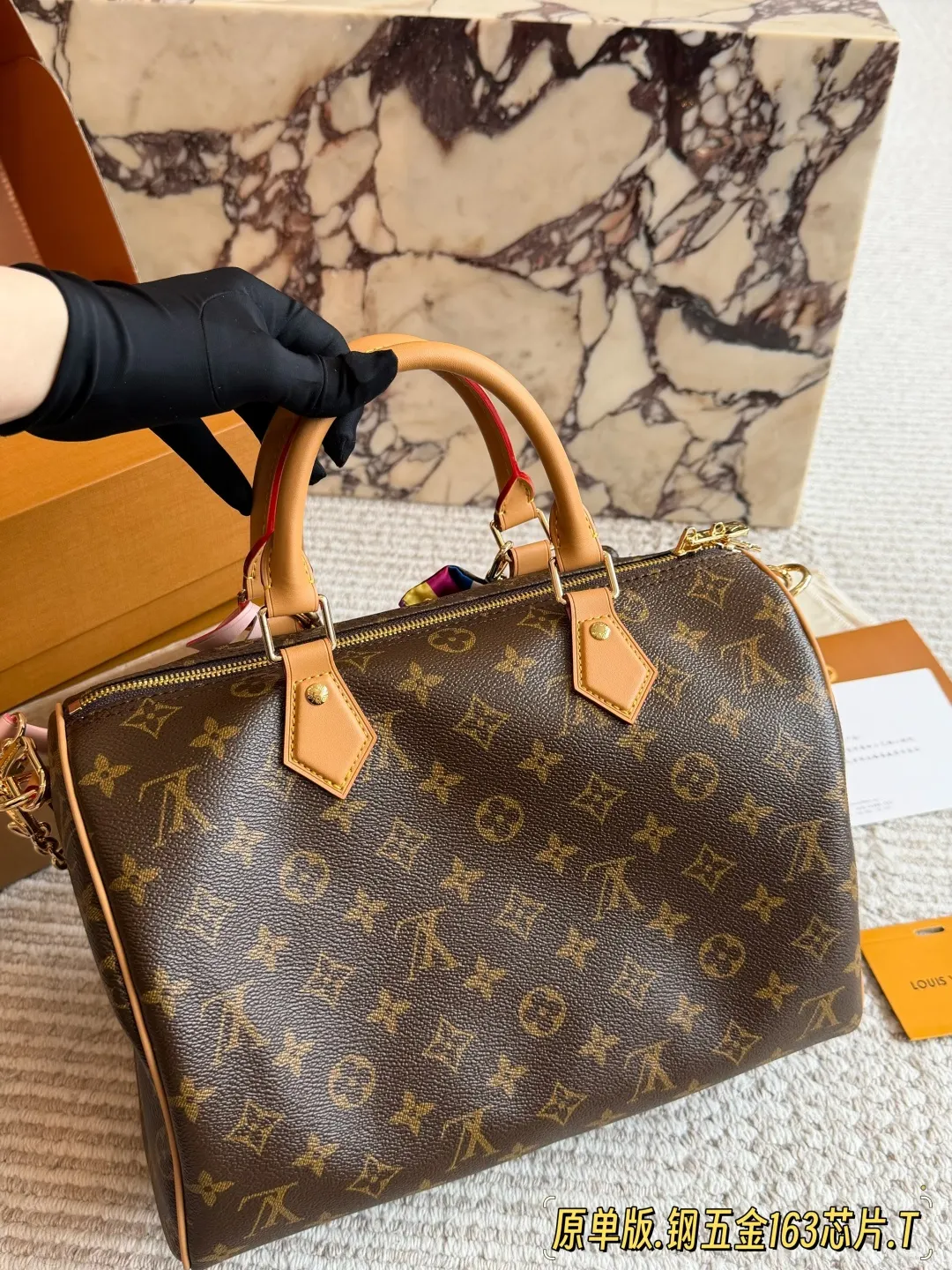 LV Speedy 老花 牛皮 斜挎包 轻便斜挎款