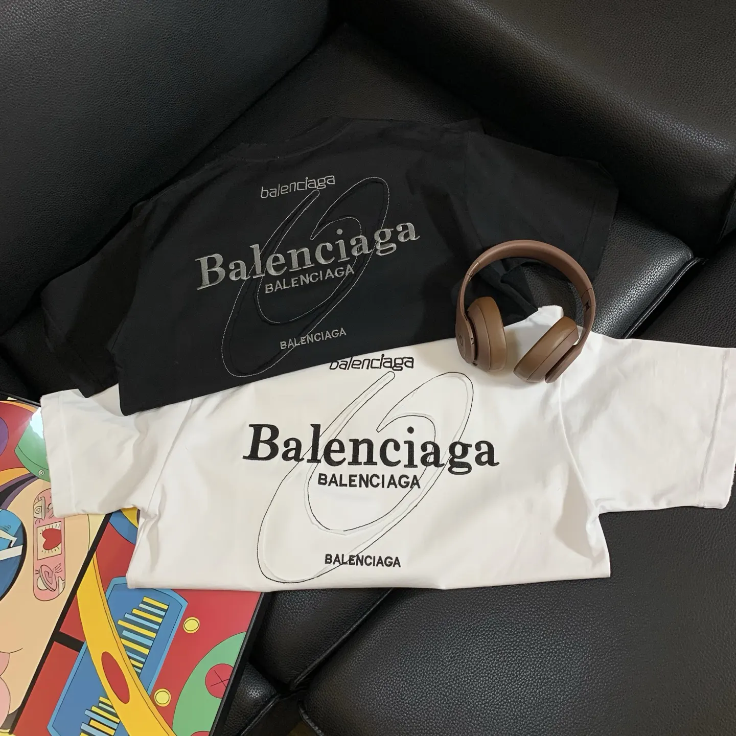Balenciaga 黑色 短袖T恤 宽松休閒(數字9) Balenciaga 黑色 短袖T恤 宽松休閒(數字9)
