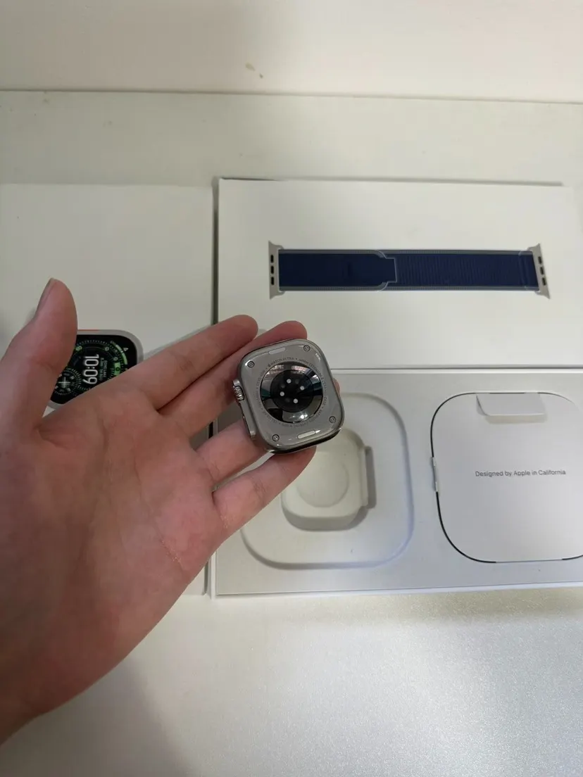 更新迭代 上线 Ale Watch Ultra 手表 经典腕表款