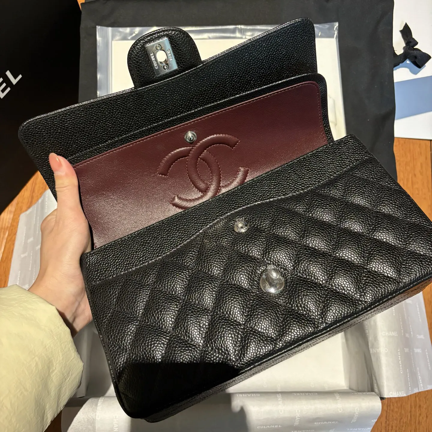 CHANEL 每个字母都符合官方标准烫金 还是有难度的 斜挎包 轻便斜挎款