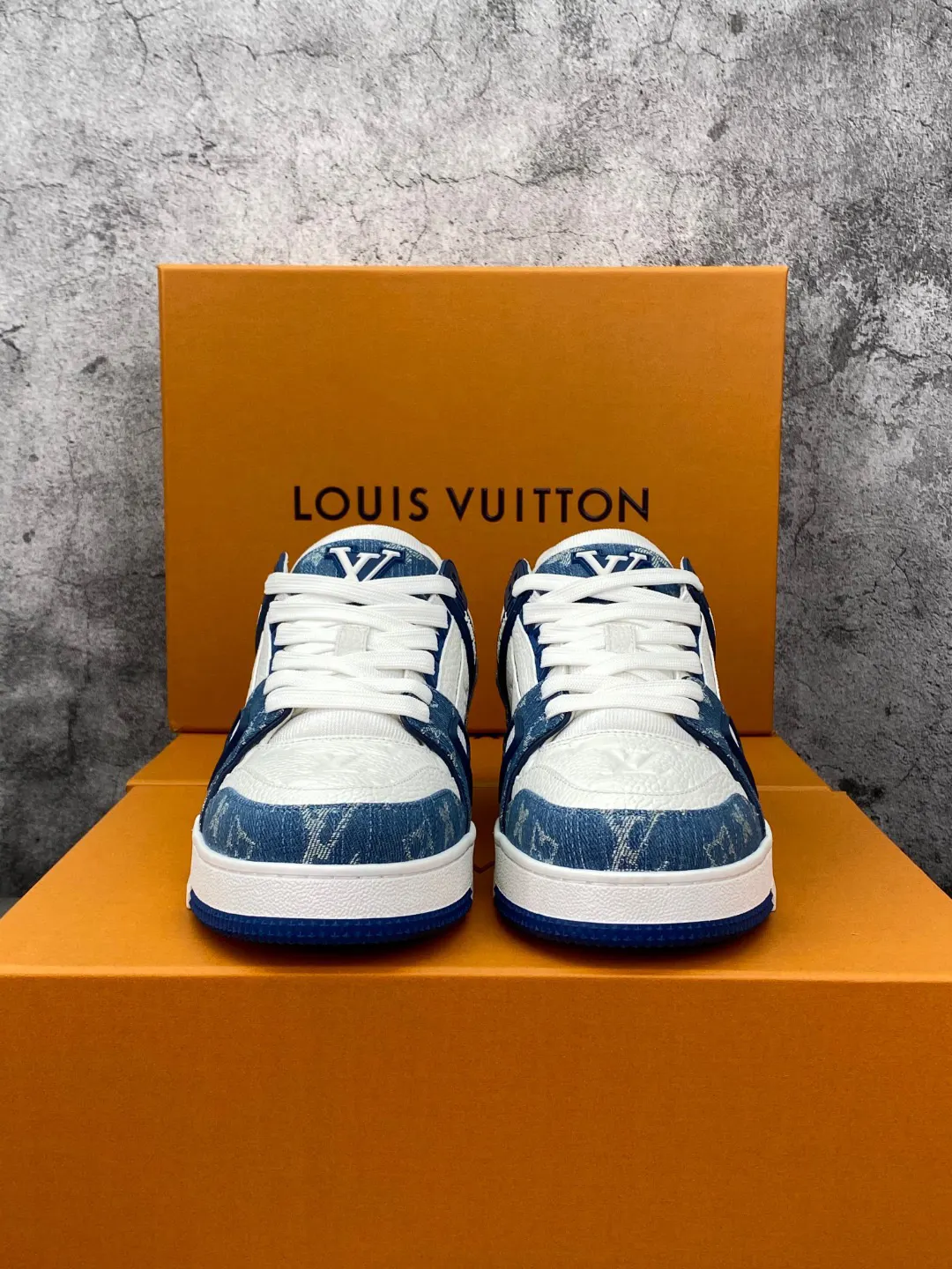 LV 蓝白拼色低帮运动鞋 休闲百搭款｜ORBUYBAG 岚奢包高端时尚精品