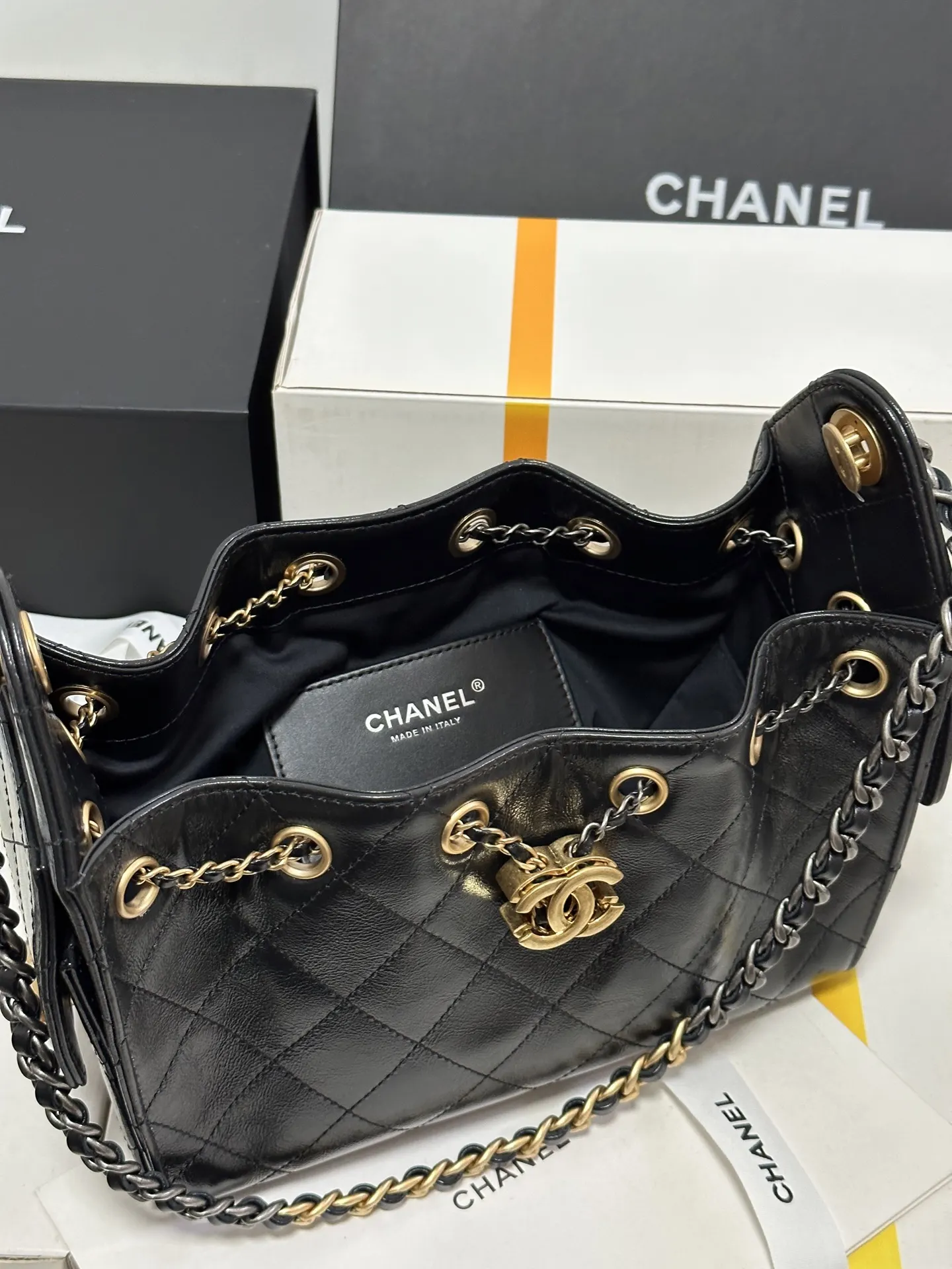 CHANEL 黑色 白色 小牛皮 腋下包 復古腋下背款
