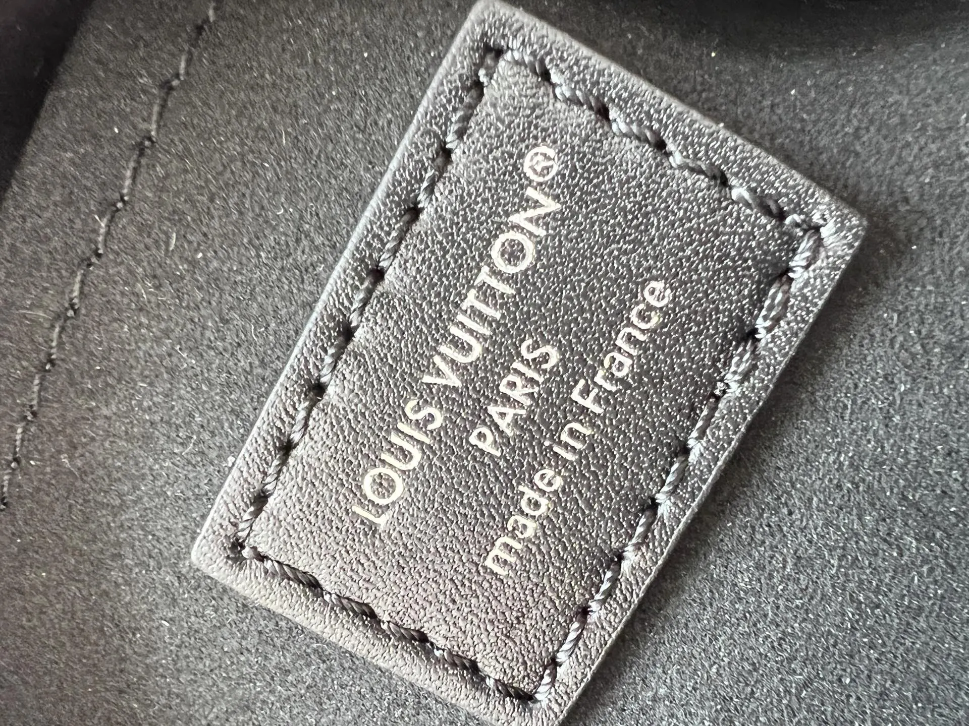 Louis Vuitton OnTheGo Monogram 手提包