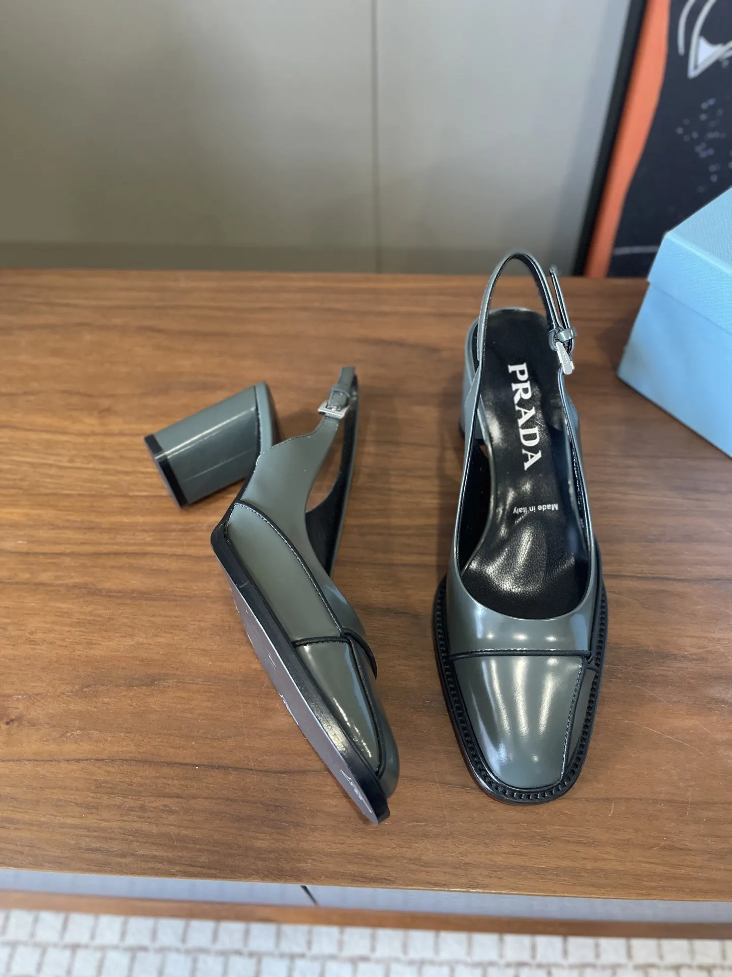 Prada 羊皮 单鞋 舒适 高跟鞋
