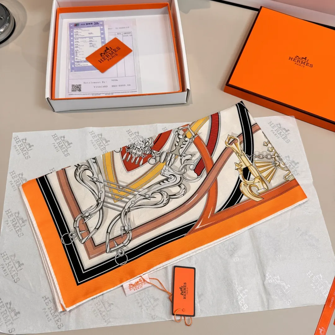 Hermès Scarf