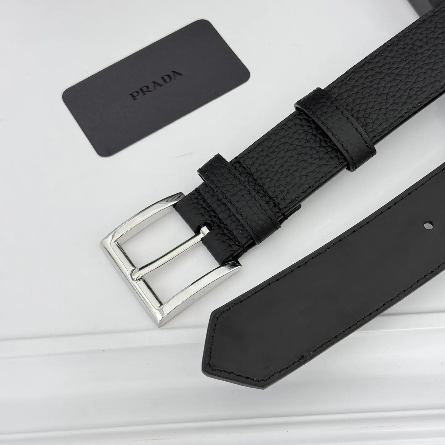 Prada Saffiano 皮革 三角标 腰带