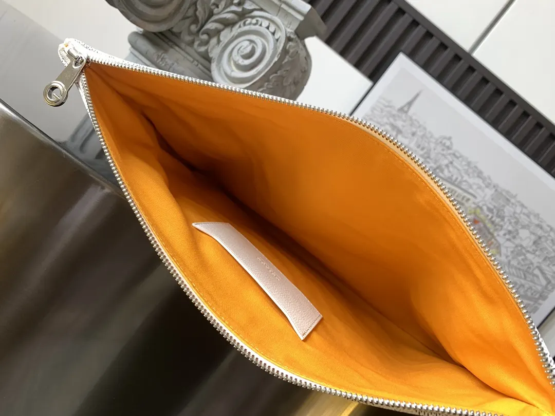 Goyard 白色 鼎鼎戈雅 手拿包 精致手拿款